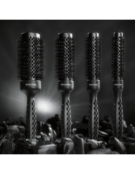 Efalock CARBON BRUSH rundborste för föning — 19/31 mm, med keramisk beläggning och antistatiska borststrån