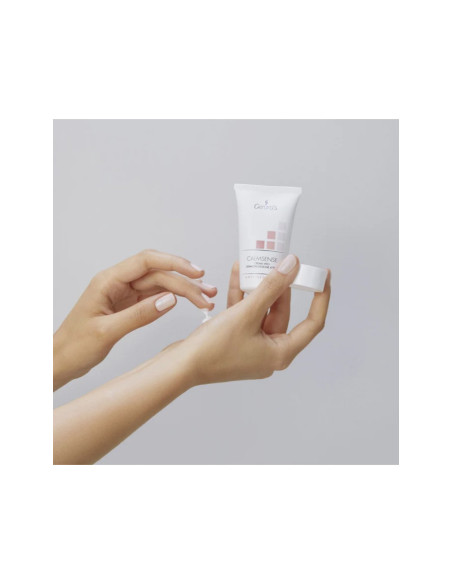 CALMSENSE ACTIVE DERMO-PROTECTIVE kräm för hudskydd och förebyggande av rodnad, 250 ml