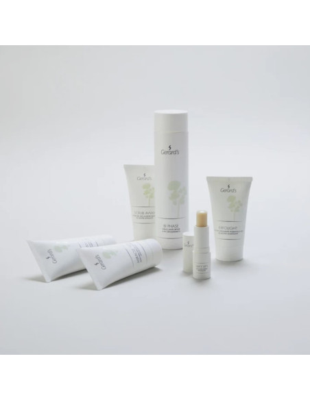 Gerard's EXFOLIGHT skonsam enzympeeling för ansiktet med aloe och trollhassel utan slipande mikrogranulat, 50 ml