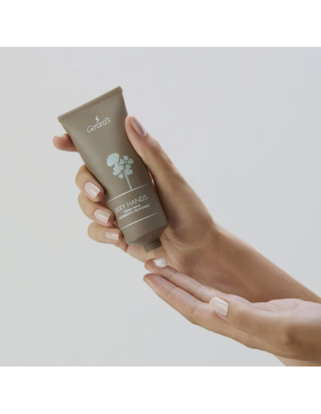 Gerard's SILKY HANDS närande handkräm med honung och bidrottninggelé för torr, narig huds mjukhet, 250 ml
