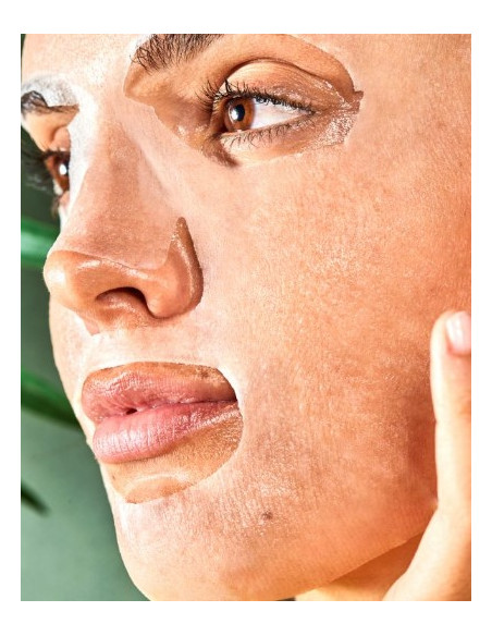 Iroha Nature återfuktande ansiktsmask med avokado och hyaluronsyra för att ge näring åt torr, uttorkad hud